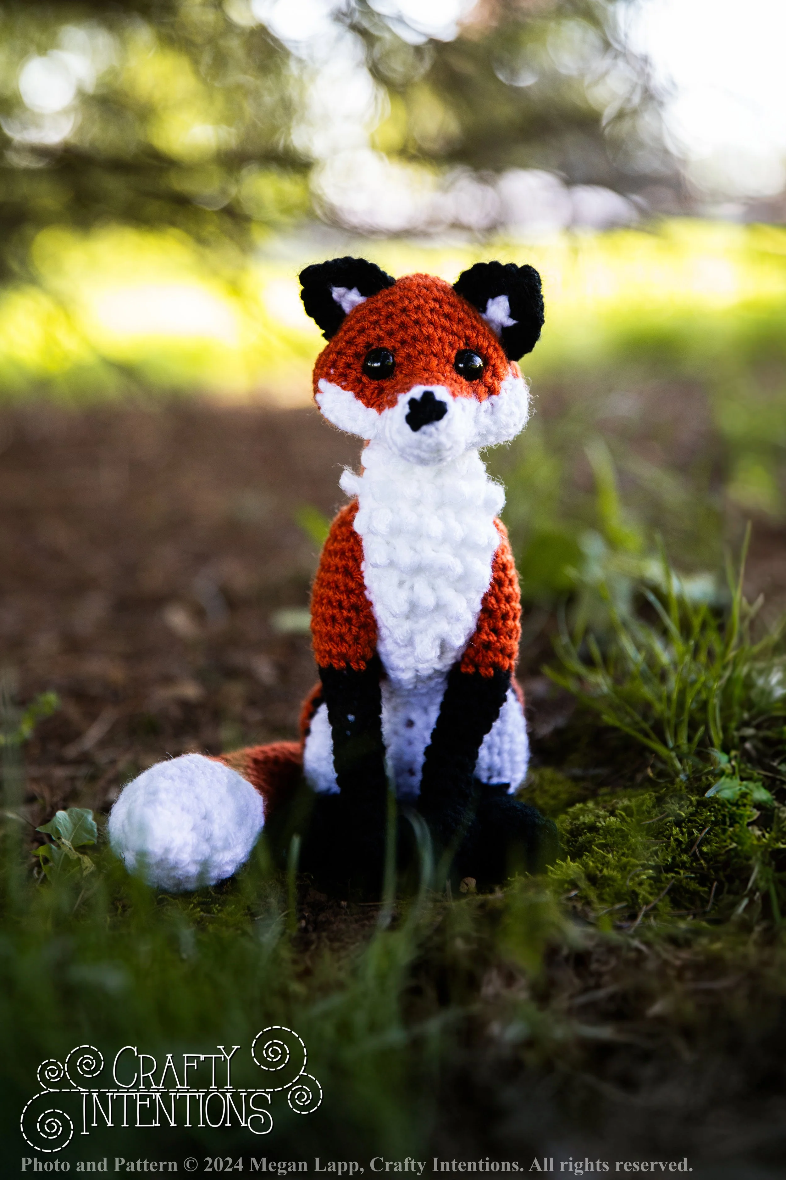 Small Sitting Fox — Crafty Intentions